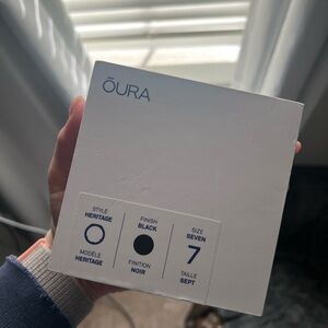 Oura Heritage Ring in Black